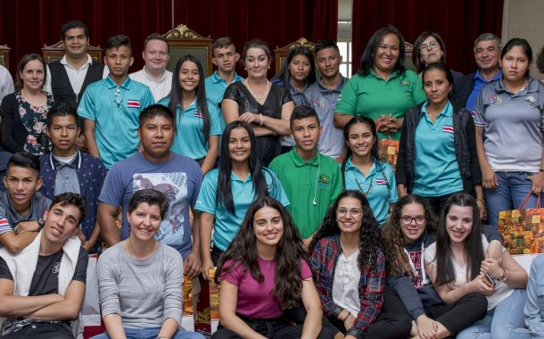 jovens da costa rica em digressão em portugal