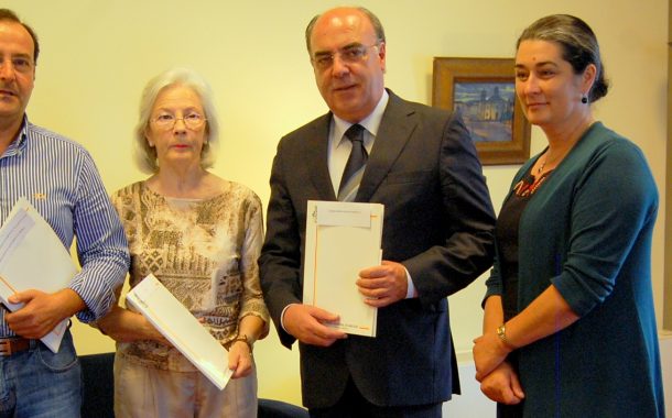 câmara municipal apoia utentes da apaci nas ocu...