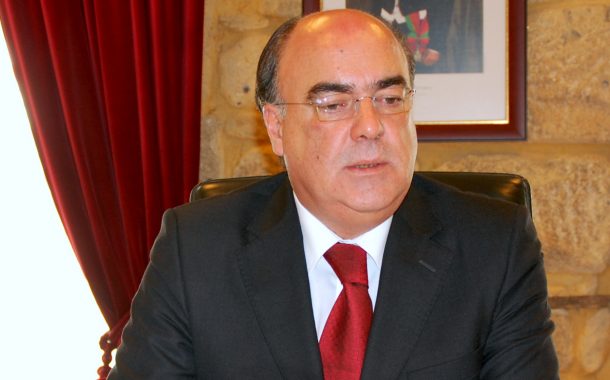 município de barcelos volta a pagar manuais esc...