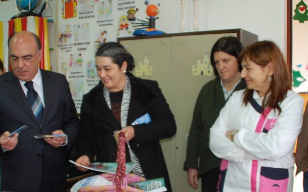 município de barcelos entrega manuais digitais