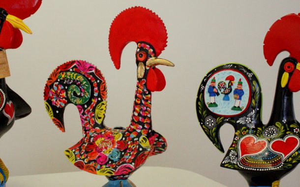 exposição “o mundo fantástico do galo de barcelos”