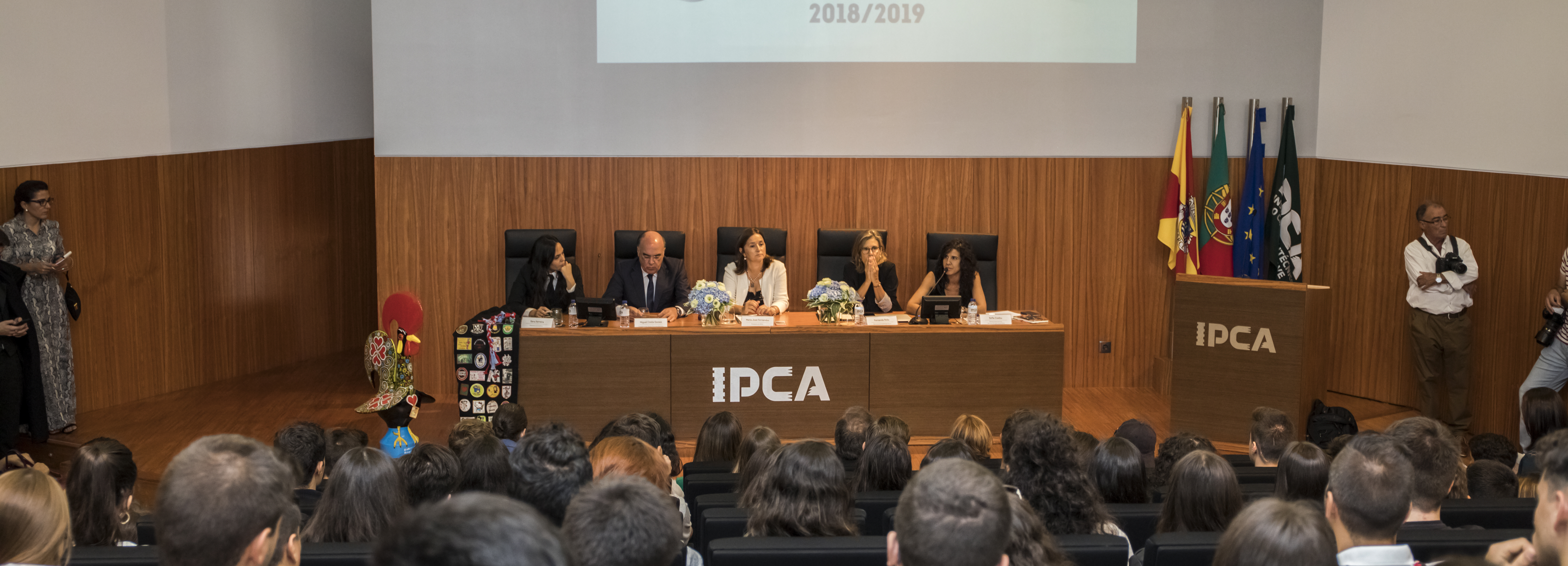 Presidente da Câmara e Secretária de Estado da Ciência, Tecnologia e Ensino Superior na abertura do WELCOME IPCA 2018