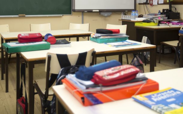 câmara de barcelos oferece cadernos de atividad...