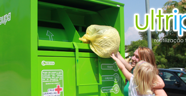 banco de roupas, calçado e brinquedos