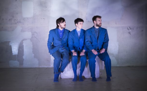 triciclo regressa com glockenwise, b fachada e ...