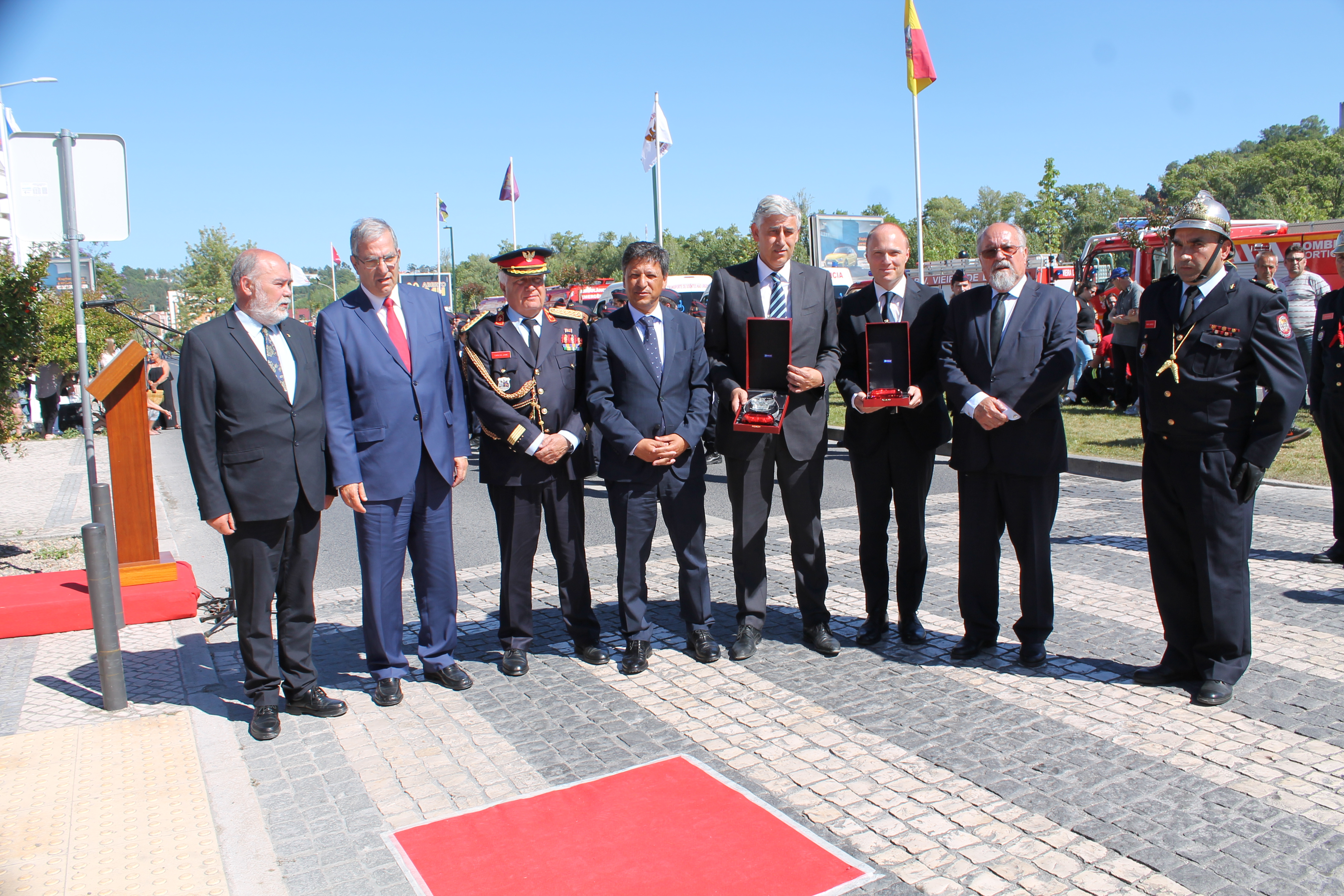 Município de Barcelos recebe menção honrosa da Liga dos Bombeiros Portugueses