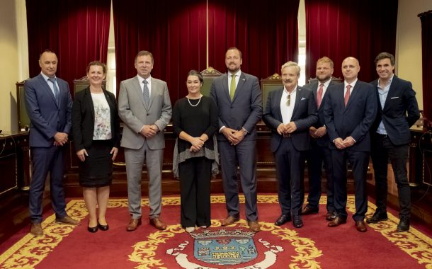 embaixador da república checa e delegação do mu...