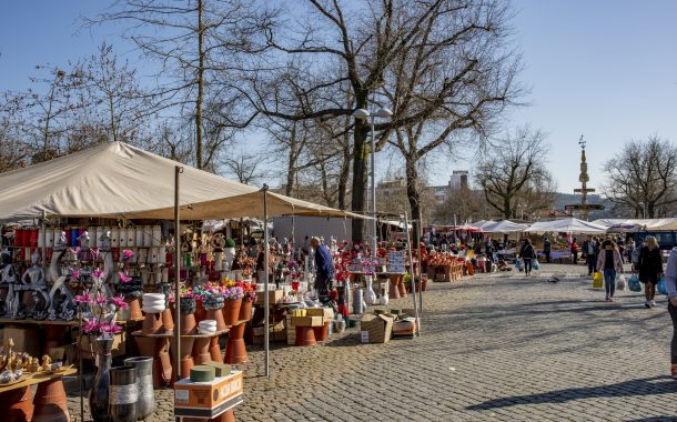 câmara municipal suspende feira e mercado e ate...