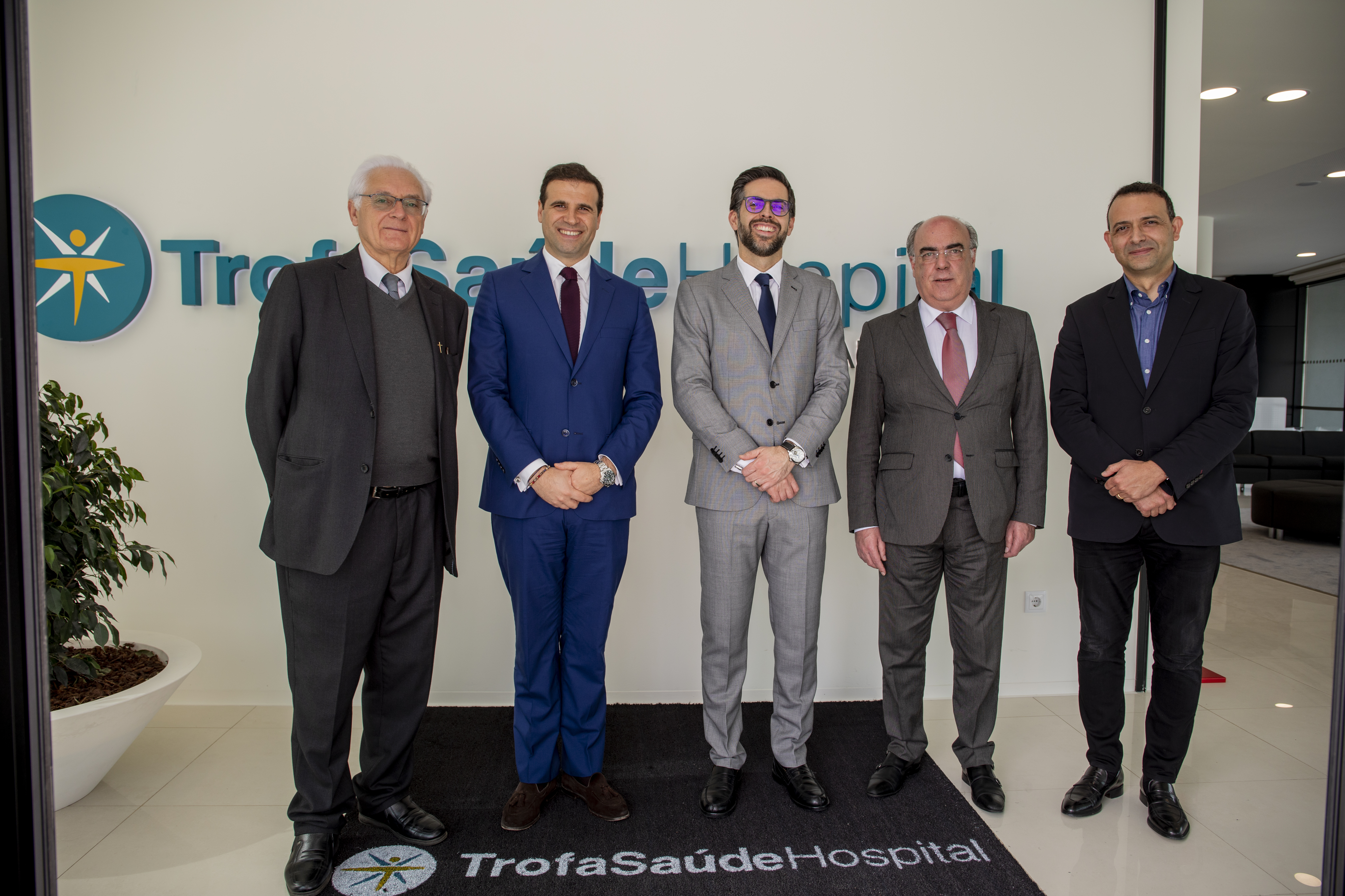 Presidente da Câmara de Barcelos presente na sessão de apresentação do Trofa Saúde Hospital Barcelos