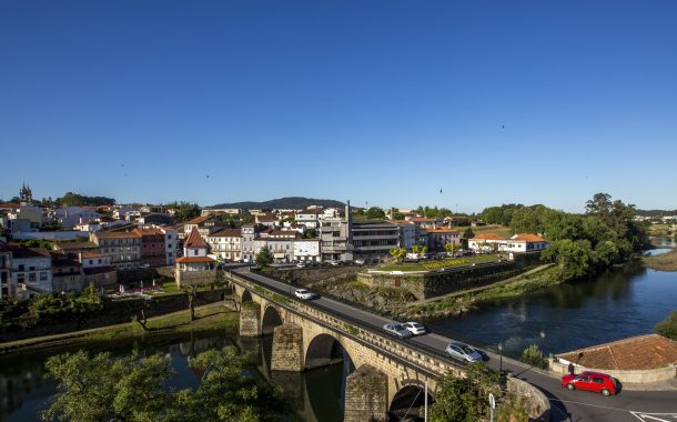 requalificação pedonal entre a ponte medieval e...
