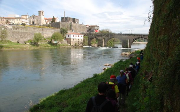 barcelos assina compromisso para adaptação e mi...