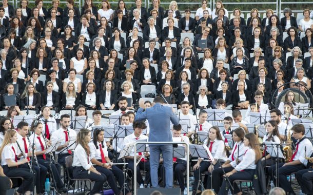 “barcelos a uma voz” encantou plateia da frente...