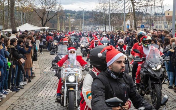 desfile de “pais natais motard” atrai multidão ...