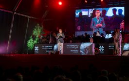 carlos moreira homenageado com o prémio carreir...