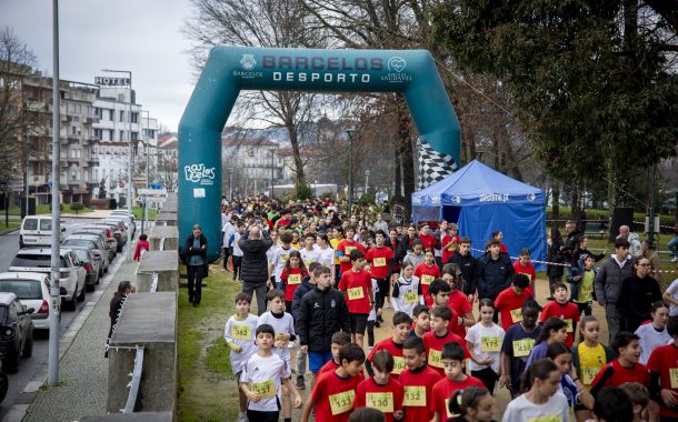 corta-mato escolar juntou cerca de 500 alunos d...