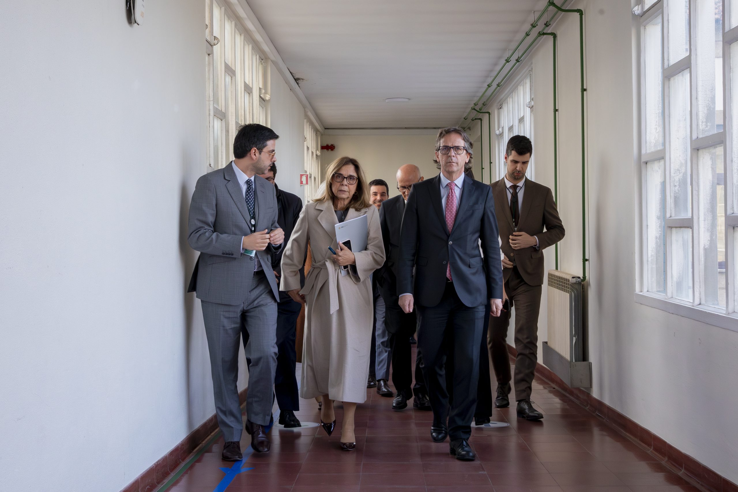 Novo hospital de Barcelos “é para avançar”, garante ministra da Saúde