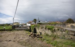 construção da nova ponte sobre a ribeira das po...